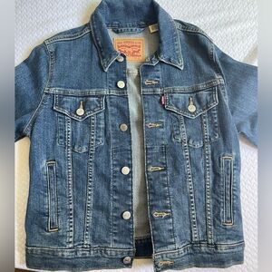 Women’s Levi’s Denim Jacket Small EXCELLENT